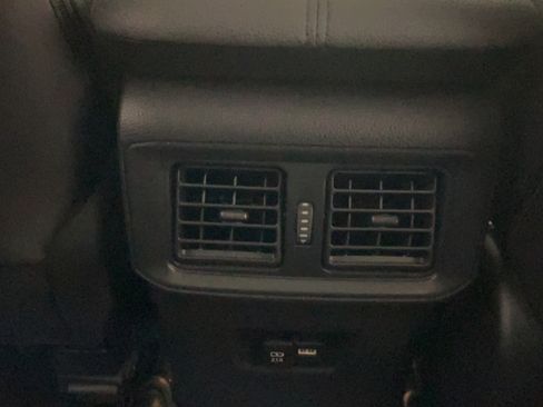 Certified 2021 Toyota RAV4 XLE Premium AWD/4WD image 38