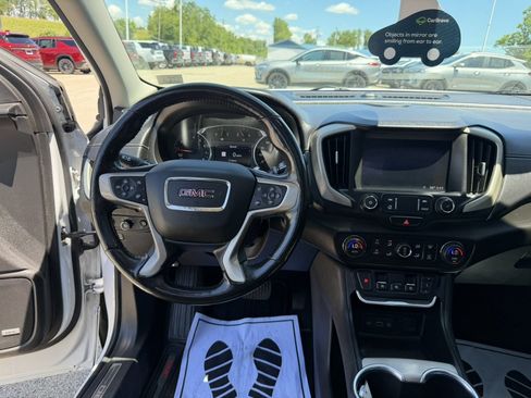 Certified 2019 GMC Terrain Denali w/ Advanced Safety Package AWD/4WD image 19