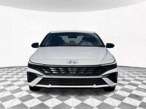 New 2026 Hyundai Elantra Sport image 18