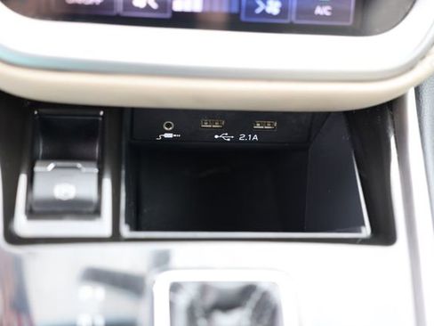 Used 2020 Subaru Outback Limited w/ Popular Package #2 image 37