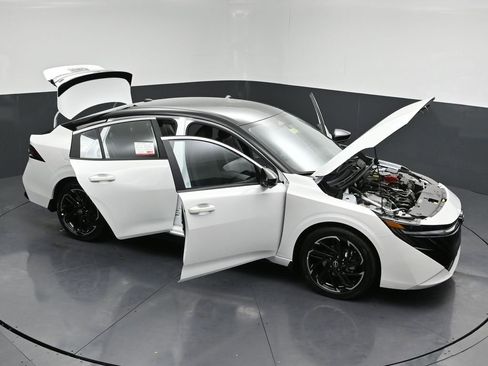 New 2026 Nissan Sentra SR w/ SR Premium Package image 31