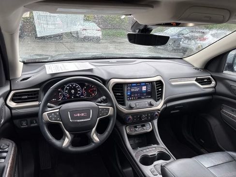 Used 2023 GMC Acadia Denali w/ Denali Ultimate Package AWD/4WD image 11