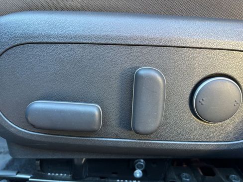 Used 2025 Hyundai Kona SEL image 23