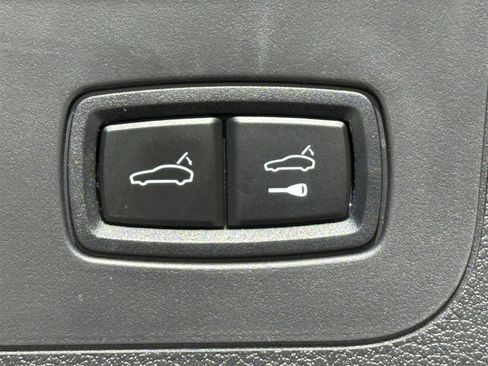 Certified 2023 Porsche Panamera 4 Platinum Edition image 19