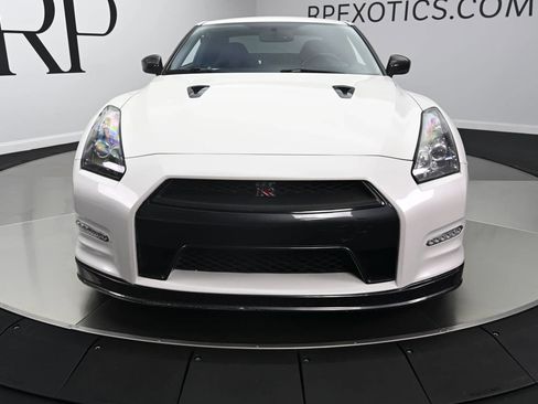 Used 2012 Nissan GT-R Premium AWD/4WD image 6