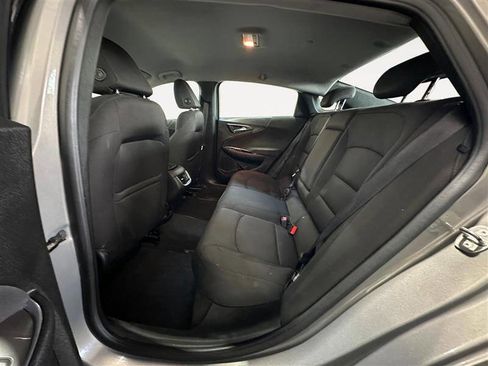 Used 2018 Chevrolet Malibu LT image 13