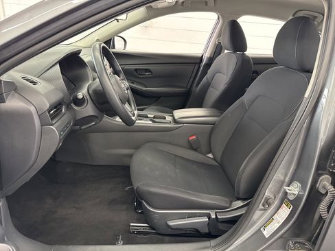 Used 2024 Nissan Sentra S image 13