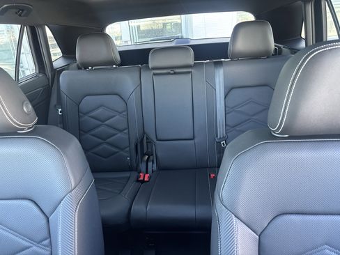 New 2026 Volkswagen Atlas Cross Sport SE AWD/4WD image 28