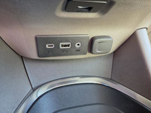 Used 2020 Chevrolet Malibu LT FWD image 22