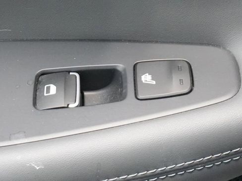 Used 2023 Hyundai Santa Fe Limited w/ Cargo Package image 28