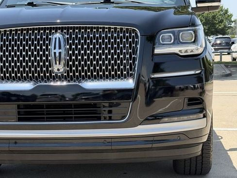 Used 2022 Lincoln Navigator Reserve AWD/4WD image 8