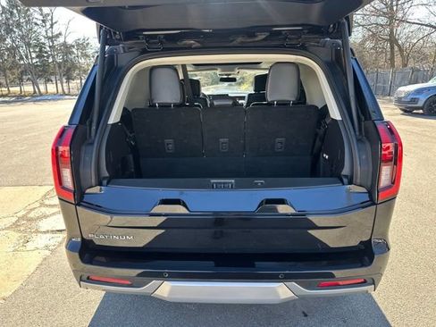 Used 2025 Ford Expedition Platinum image 26