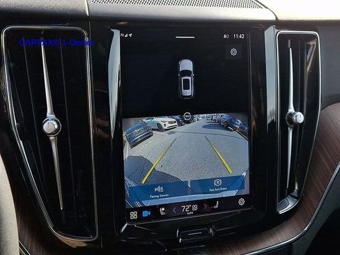 Certified 2023 Volvo XC60 B5 Plus w/ Climate Package image 20