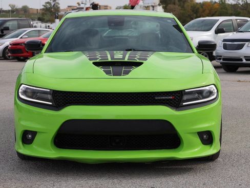 Used 2019 Dodge Charger R/T w/ Plus Group image 2