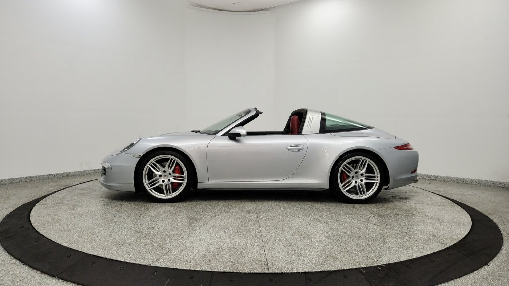 Used 2015 Porsche 911 Targa 4S AWD/4WD image 2