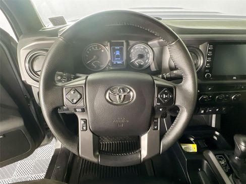 Used 2021 Toyota Tacoma TRD Sport w/ TRD Premium Sport Package AWD/4WD image 11