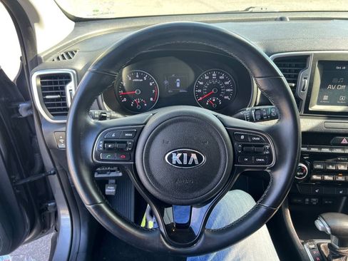 Used 2018 Kia Sportage EX image 15