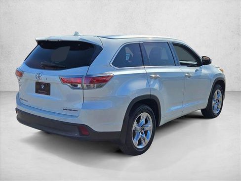 Used 2016 Toyota Highlander Limited Platinum image 5