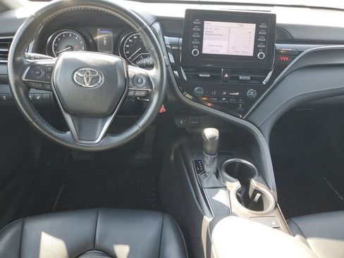 Used 2024 Toyota Camry SE FWD image 10