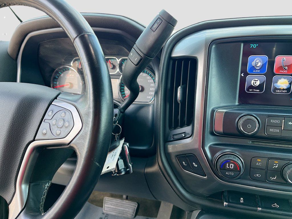 Used 2018 Chevrolet Silverado 1500 LTZ Z71 w/ Midnight Edition AWD/4WD image 17