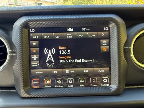 Used 2021 Jeep Gladiator Overland w/ Popular Equipment Package image 22