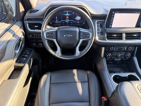 Used 2024 Chevrolet Tahoe Z71 w/ Z71 Off-Road Package AWD/4WD image 31