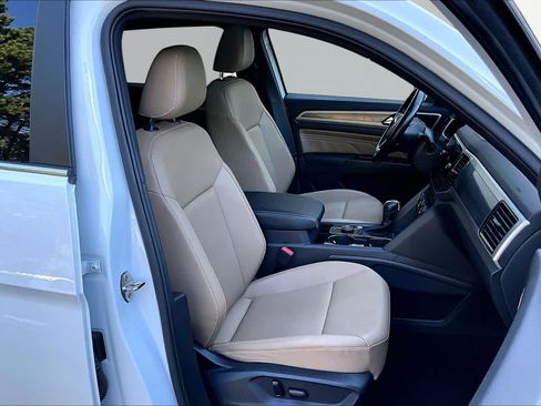 Used 2020 Volkswagen Atlas Cross Sport SEL AWD/4WD image 9
