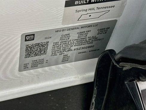 Used 2025 Cadillac Lyriq Sport w/ LPO, Floor Liner Package AWD/4WD image 37