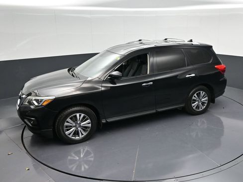 Used 2019 Nissan Pathfinder S FWD image 27