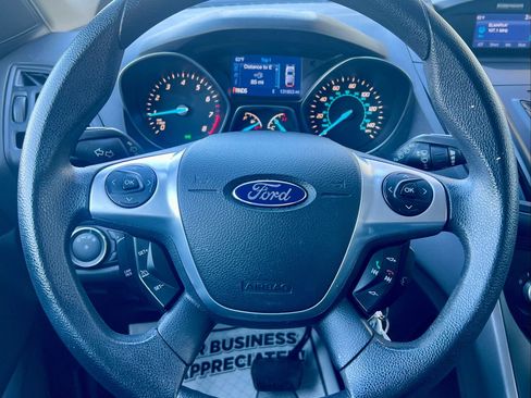 Used 2014 Ford Escape SE image 16