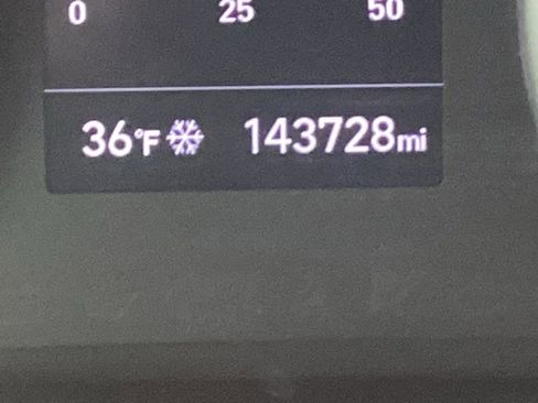 Used 2018 Hyundai Elantra GT image 4