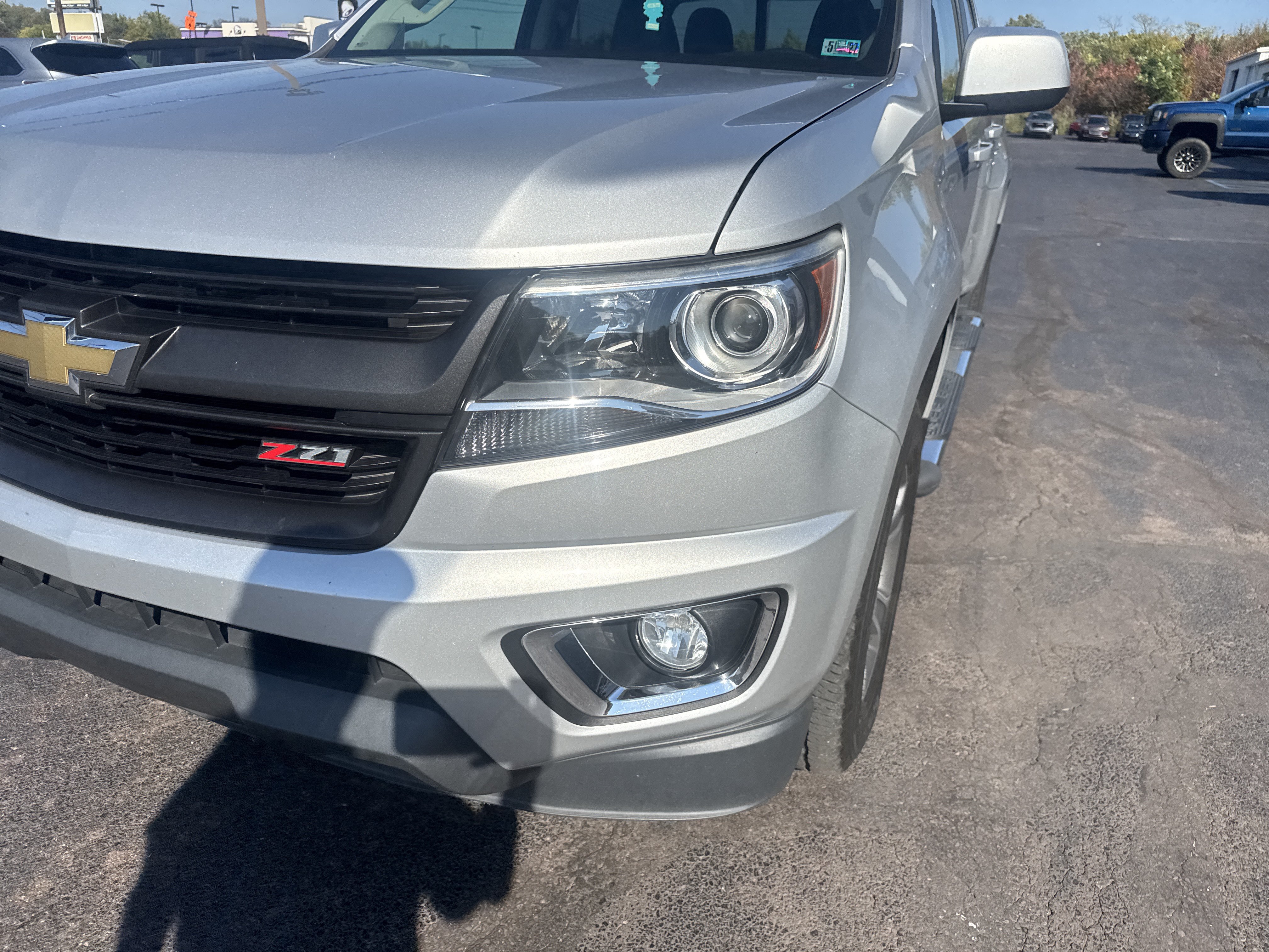 Used 2015 Chevrolet Colorado Z71 AWD/4WD image 10