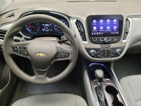 Used 2022 Chevrolet Malibu LT image 22