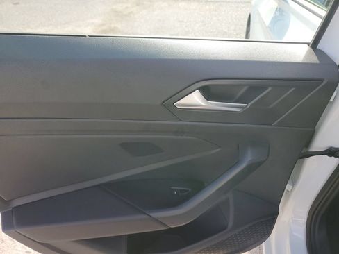 Certified 2024 Volkswagen Jetta Sport FWD image 18