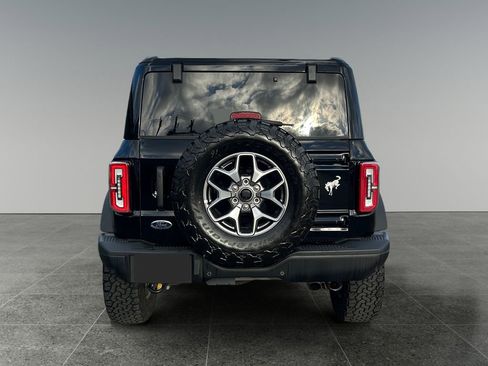 Used 2025 Ford Bronco Badlands image 6