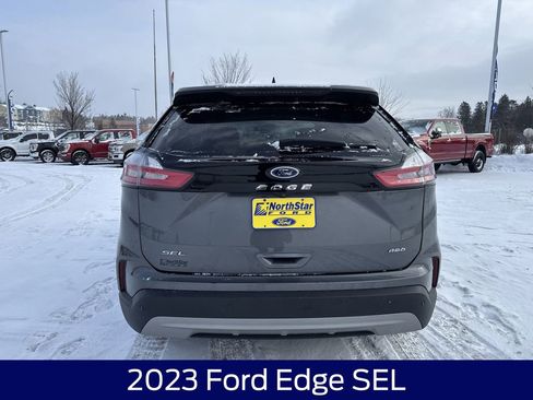 Used 2023 Ford Edge SEL image 8