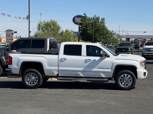 Used 2018 GMC Sierra 2500 Denali w/ Duramax Plus Package AWD/4WD image 46