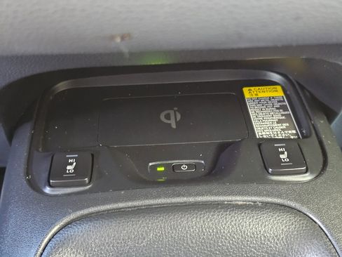 Used 2023 Toyota Corolla LE image 17