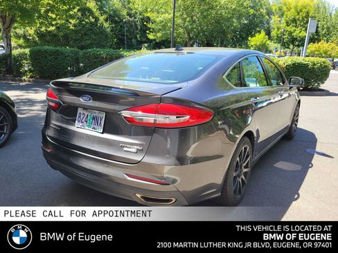 Used 2019 Ford Fusion Titanium AWD/4WD image 3