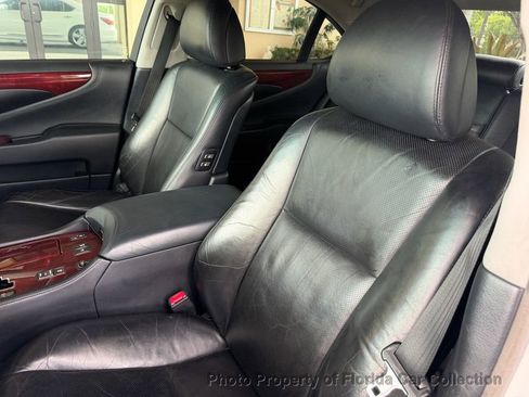 Used 2010 Lexus LS 460 RWD image 30