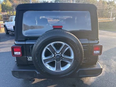 Used 2023 Jeep Wrangler Sport S image 4