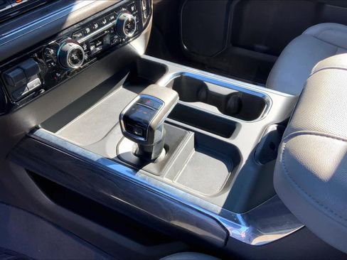 Used 2024 Chevrolet Silverado 1500 LTZ image 16