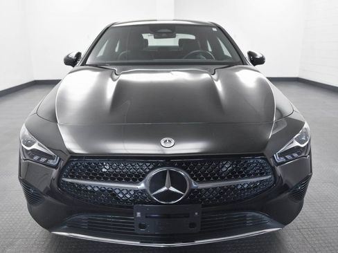 Used 2025 Mercedes-Benz CLA 250 4MATIC image 3