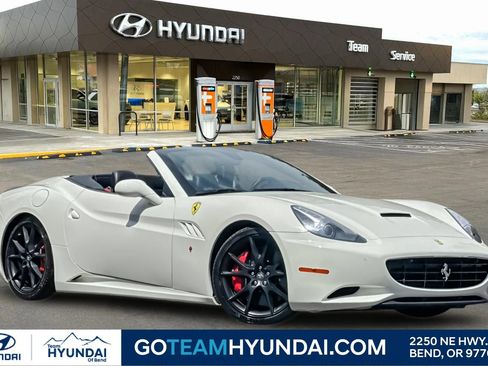 Used 2012 Ferrari California RWD image 1