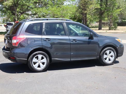 Used 2015 Subaru Forester 2.5i Premium AWD/4WD image 4