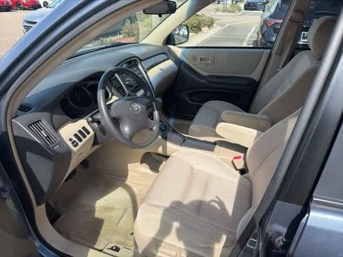 Used 2003 Toyota Highlander 2WD V6 image 11