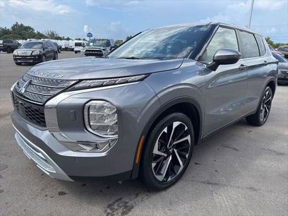 Used 2023 Mitsubishi Outlander SE