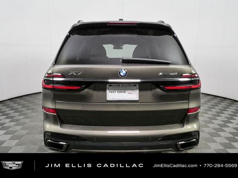 Used 2025 BMW X7 xDrive40i w/ M Sport Package AWD/4WD image 31