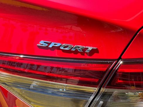 Used 2023 Honda Civic Sport image 26