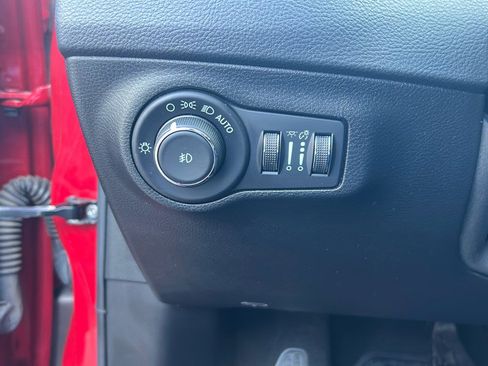 Used 2021 Jeep Compass Latitude image 17